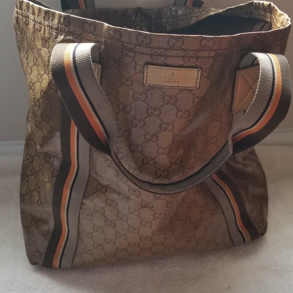 Gucci shoulder bag